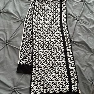 Michael Kors Scarf.  New without tags.  Black & white.